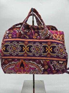 Vera Bradley Hanging Organizer In Plum Floral Pattern With Multiple Pockets & Cl